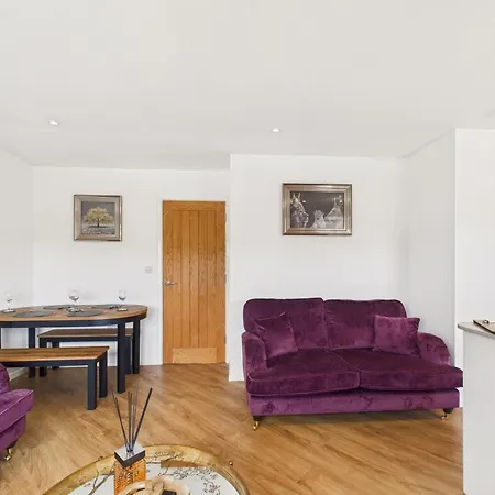 2-bed Sleeps 4 With Parking * 보우네스온윈더미어